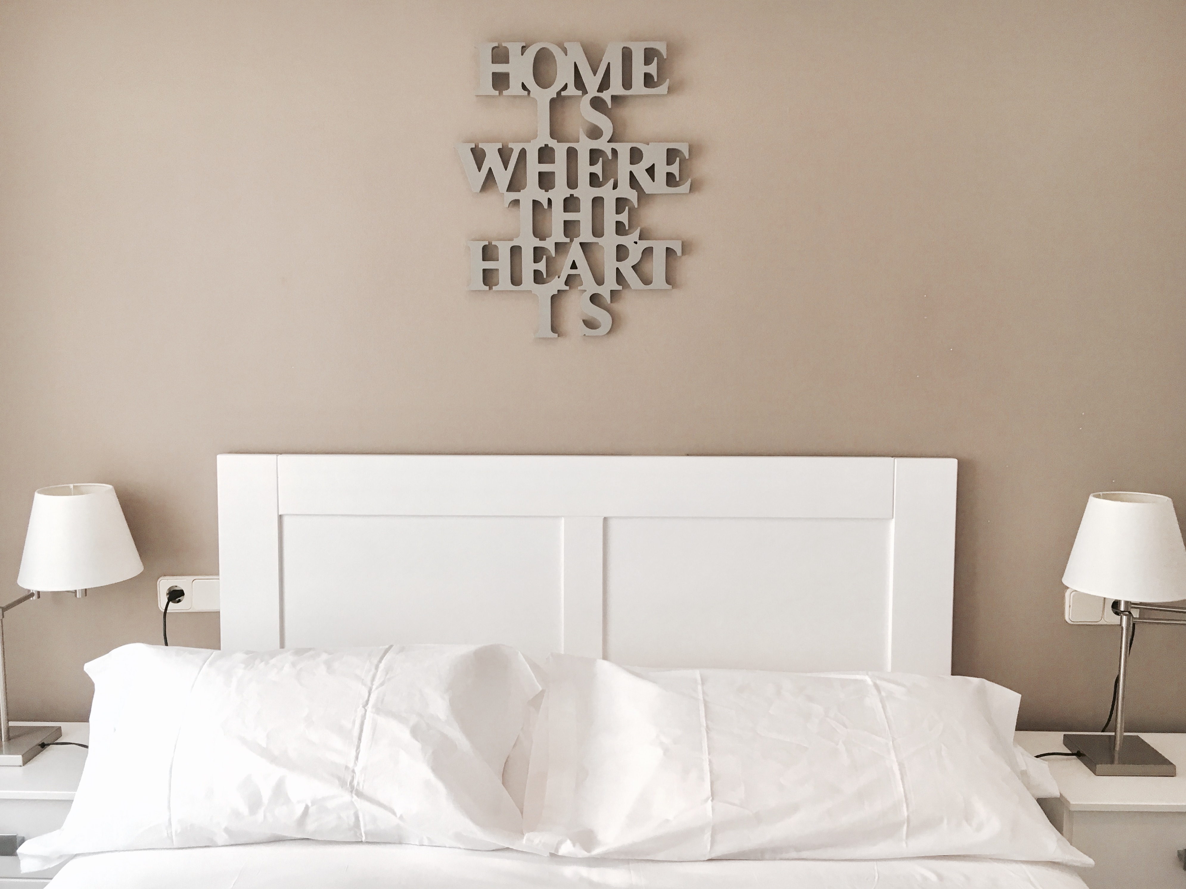 hotel, carbonell, llança, llanca, llansa, llançà, costabrava, mar, mediterrani, emporda, ampurdan, dalí, pool, relax, spa, rooms, habitaciones, platja, playa, sea, beach, family, familia, mar, platja, cala, mediterrani, costa, brava, habitacions, gym, gimnas, gastronomia, estrelles, natura, pirineus, catalunya, cataluña, espanya, españa, girona, gerona, turisme, turista, sol, playa, felicitat, pau